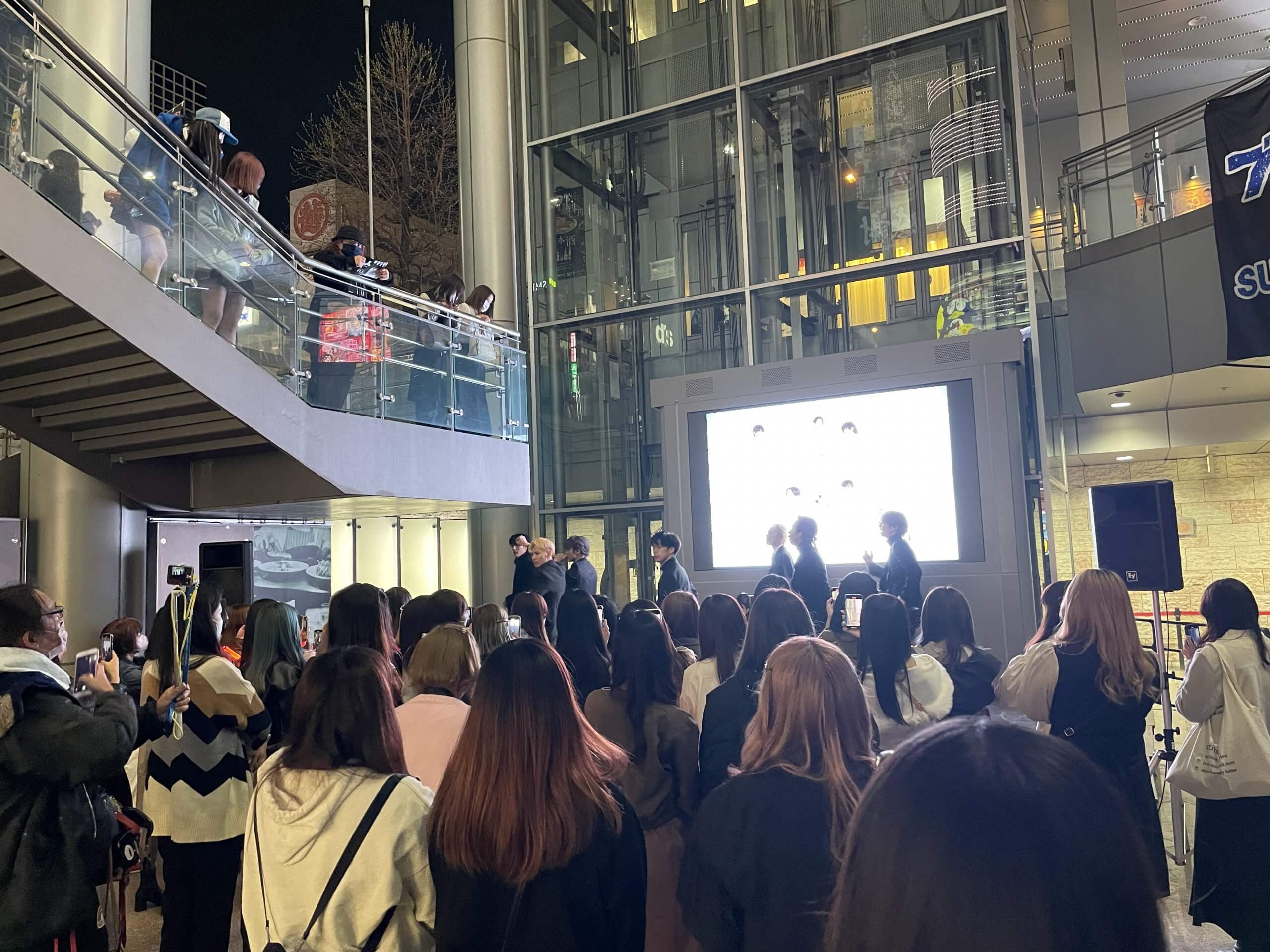 【イベント事例紹介】　メンズグループ3組で名古屋栄のオープンスペースにて特典会付のイベント開催の画像